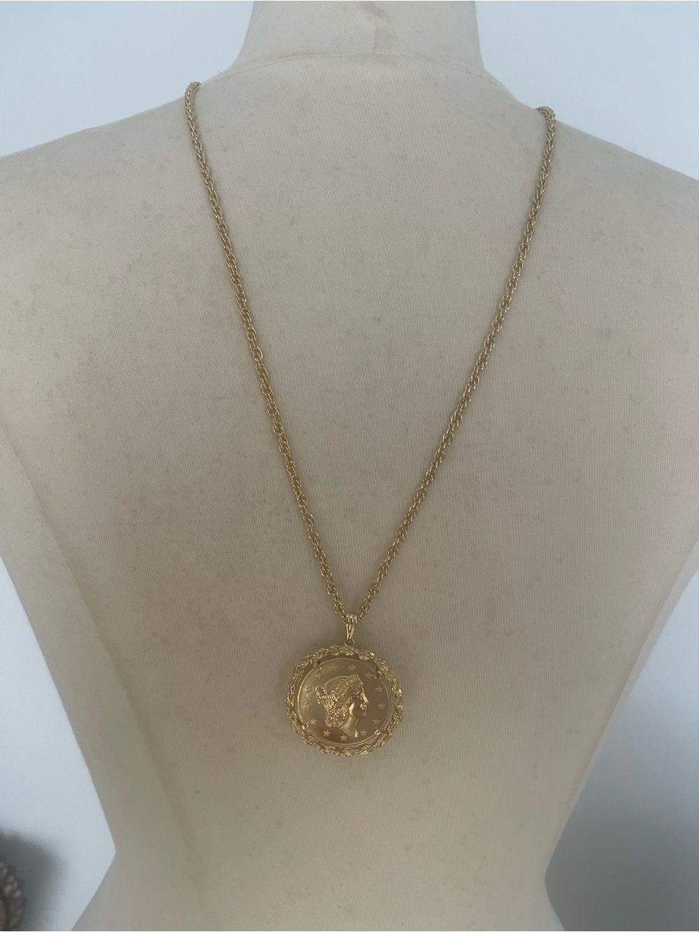 Avon Gold-Tone Bicentennial Medallion Necklace - Picture 2 of 9